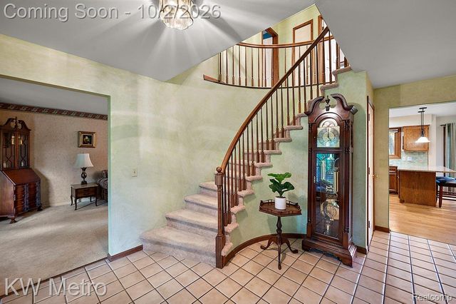 294 Miracle Drive, Troy, MI 48084