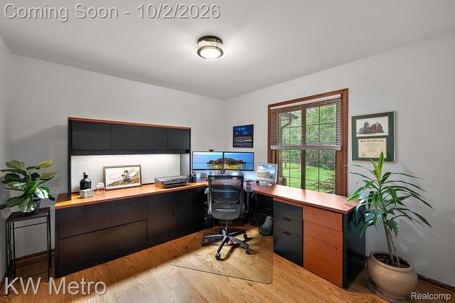 294 Miracle Drive, Troy, MI 48084