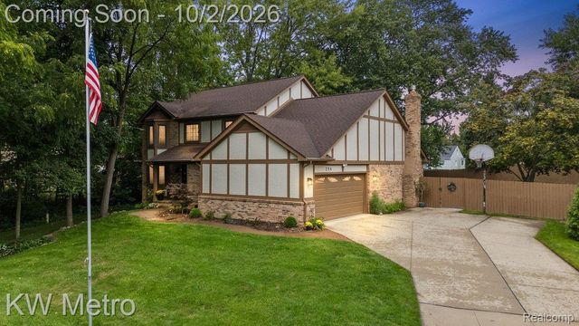 294 Miracle Drive, Troy, MI 48084