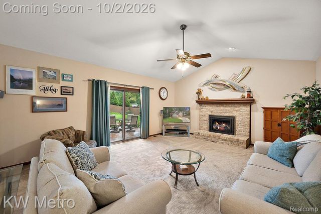 294 Miracle Drive, Troy, MI 48084