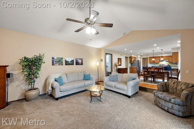 294 Miracle Drive, Troy, MI 48084