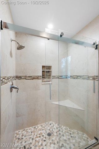 294 Miracle Drive, Troy, MI 48084