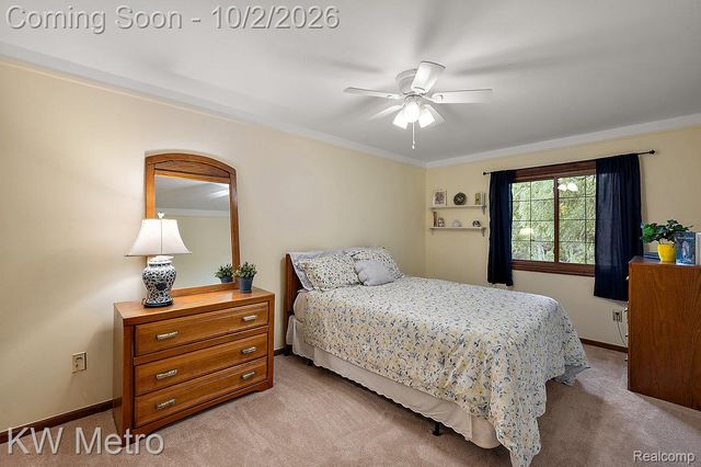 294 Miracle Drive, Troy, MI 48084