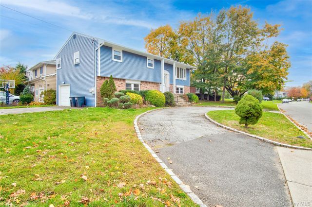 867 Bryant Street, Woodmere, NY 11598