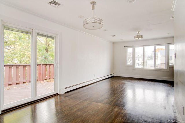 867 Bryant Street, Woodmere, NY 11598