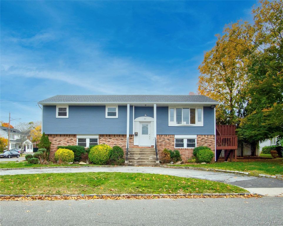 867 Bryant Street, Woodmere, NY 11598