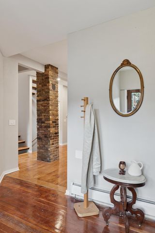 900 E River Terrace, Minneapolis, MN 55414