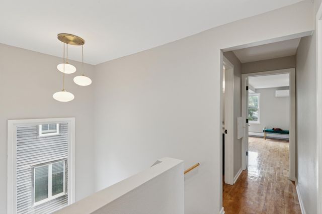 900 E River Terrace, Minneapolis, MN 55414