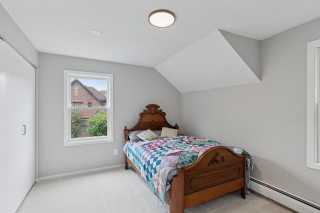 900 E River Terrace, Minneapolis, MN 55414