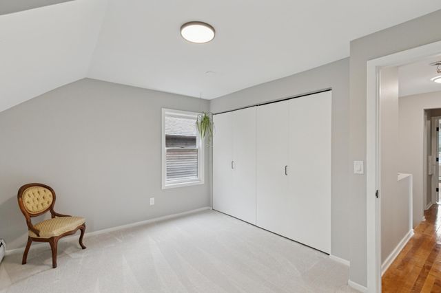 900 E River Terrace, Minneapolis, MN 55414