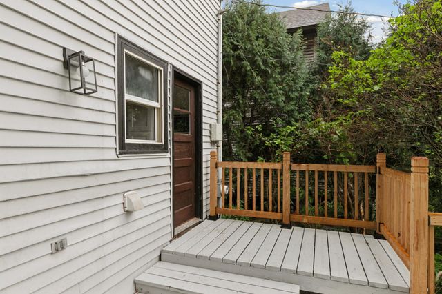 900 E River Terrace, Minneapolis, MN 55414