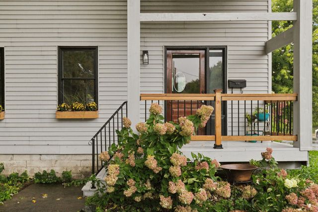 900 E River Terrace, Minneapolis, MN 55414