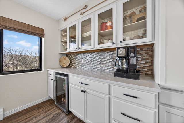 7209 Carson Trail NW, Albuquerque, NM 87120