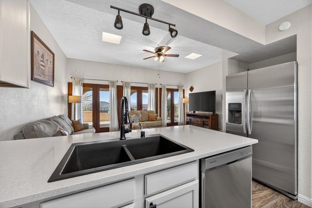 7209 Carson Trail NW, Albuquerque, NM 87120