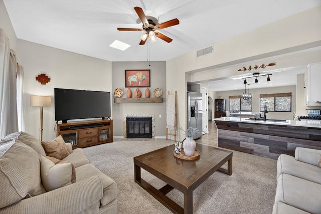 7209 Carson Trail NW, Albuquerque, NM 87120