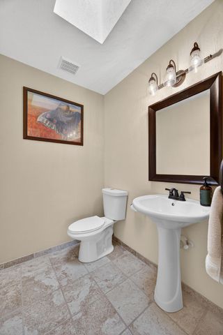 7209 Carson Trail NW, Albuquerque, NM 87120