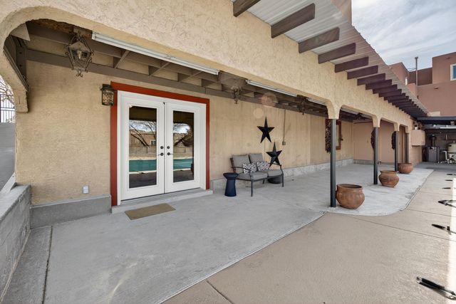 7209 Carson Trail NW, Albuquerque, NM 87120