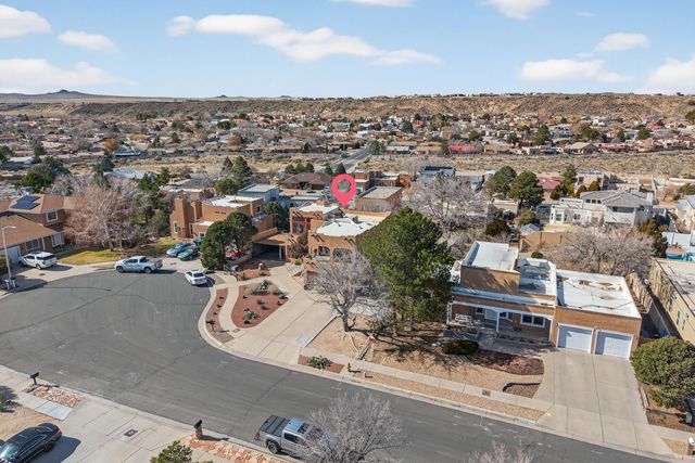 7209 Carson Trail NW, Albuquerque, NM 87120