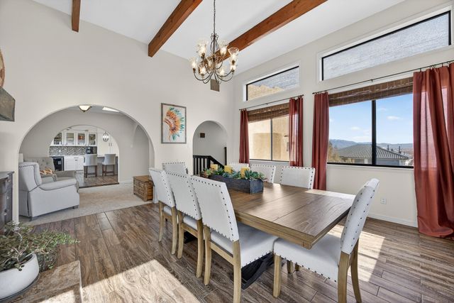 7209 Carson Trail NW, Albuquerque, NM 87120