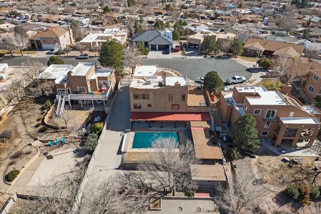 7209 Carson Trail NW, Albuquerque, NM 87120