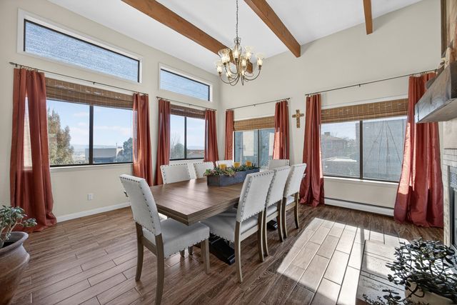 7209 Carson Trail NW, Albuquerque, NM 87120