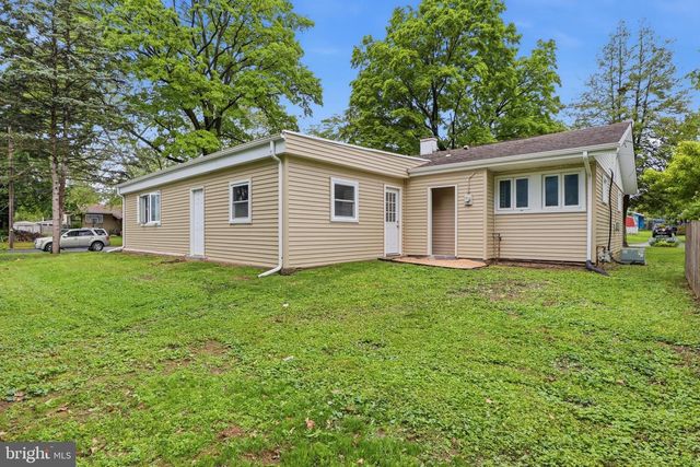4814 DELBROOK RD, Mechanicsburg, PA 17050