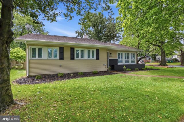 4814 DELBROOK RD, Mechanicsburg, PA 17050