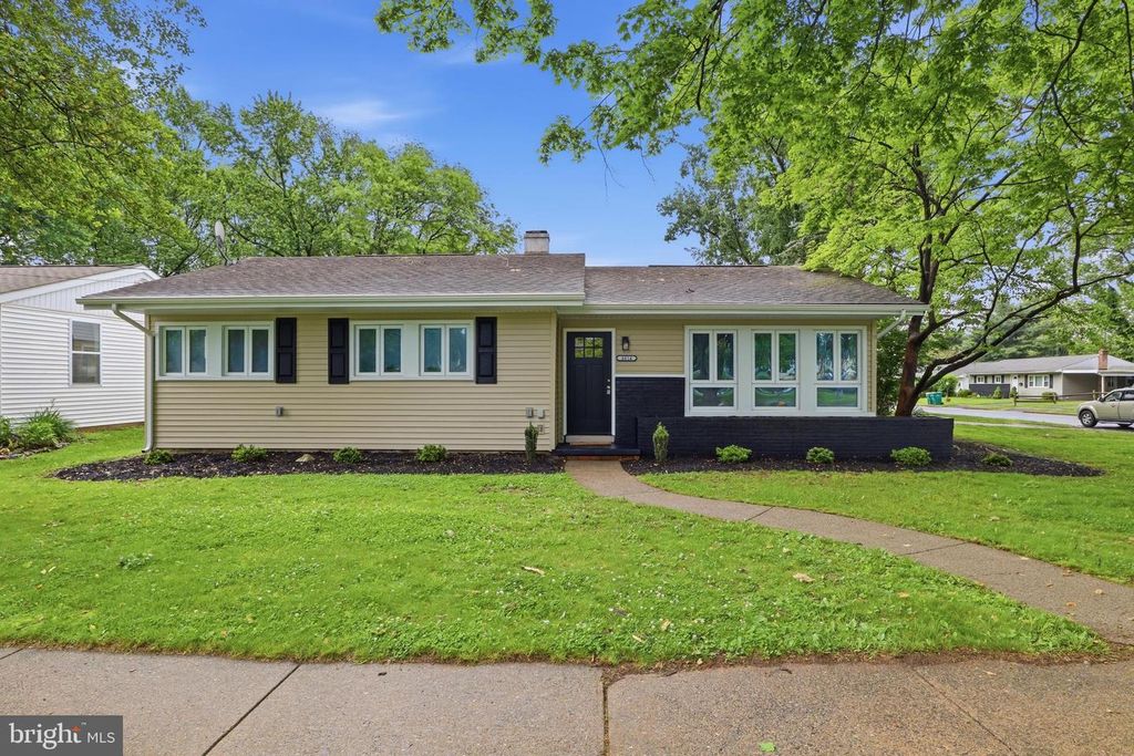 4814 DELBROOK RD, Mechanicsburg, PA 17050