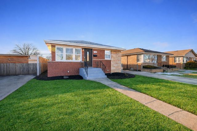 7746 S Kolmar Avenue, Chicago, IL 60652