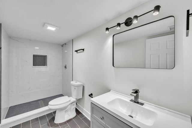 7746 S Kolmar Avenue, Chicago, IL 60652