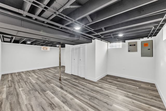 7746 S Kolmar Avenue, Chicago, IL 60652