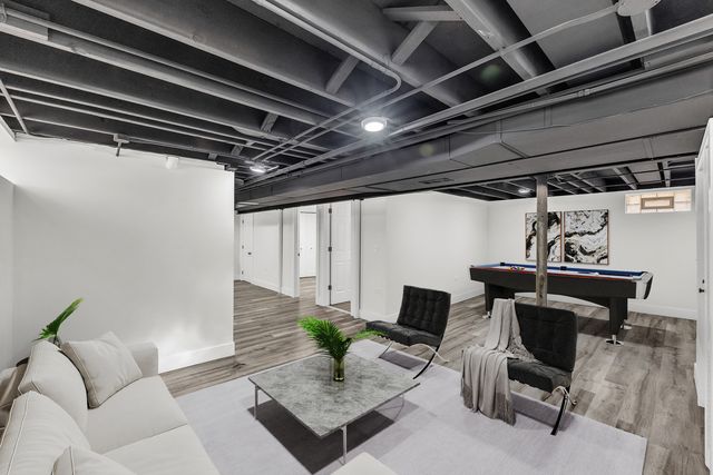 7746 S Kolmar Avenue, Chicago, IL 60652