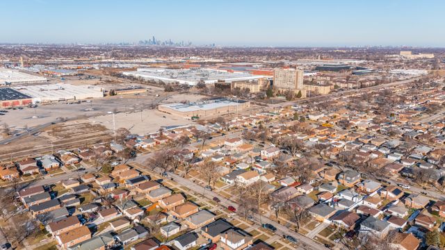 7746 S Kolmar Avenue, Chicago, IL 60652