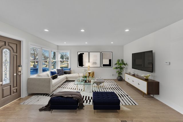 7746 S Kolmar Avenue, Chicago, IL 60652