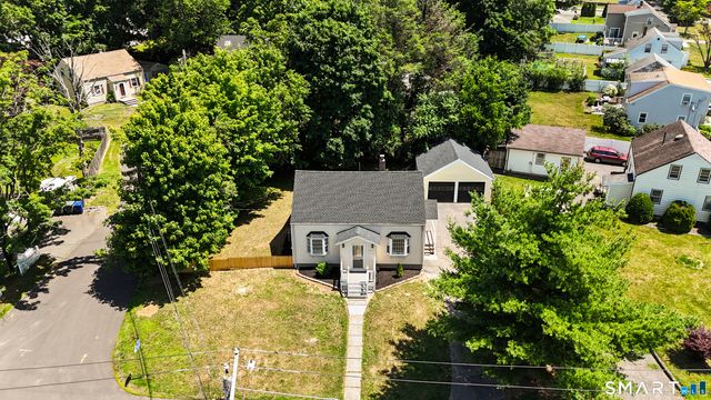 110 Minturn Road, Bridgeport, CT 06606