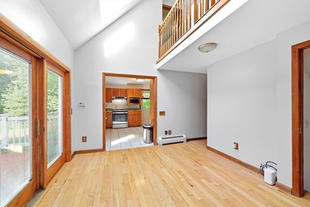 705 General Knox Rd, Russell, MA 01071