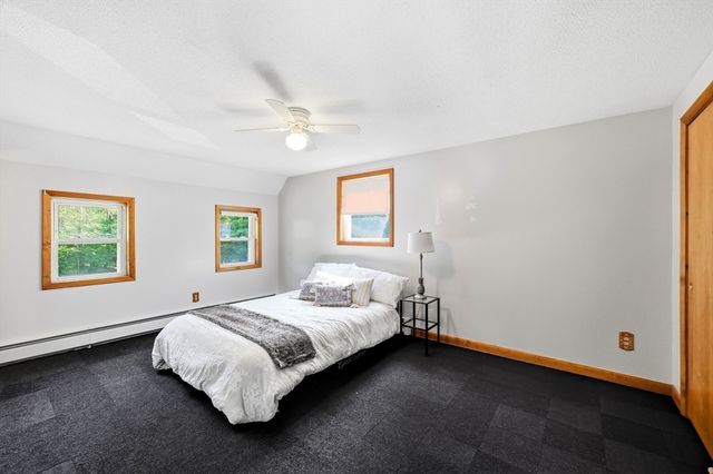 705 General Knox Rd, Russell, MA 01071