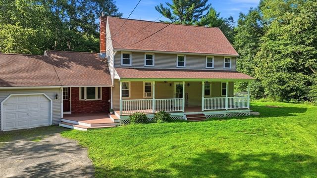 705 General Knox Rd, Russell, MA 01071