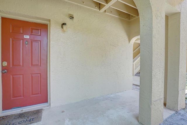 4855 Via Palm Lakes 902, West Palm Beach, FL 33417