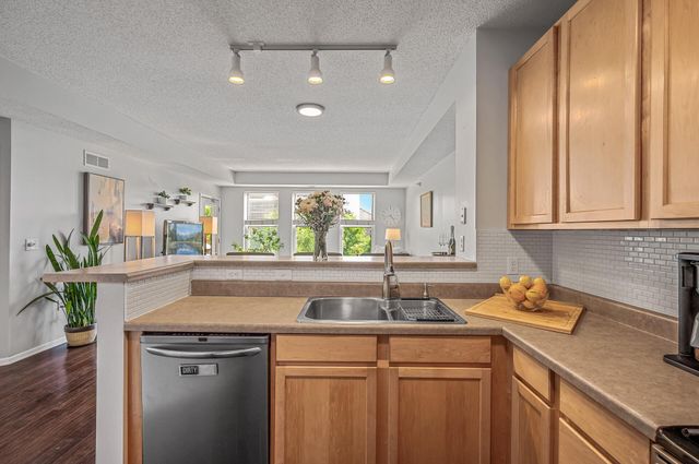 515 N 1st Street 405, Minneapolis, MN 55401