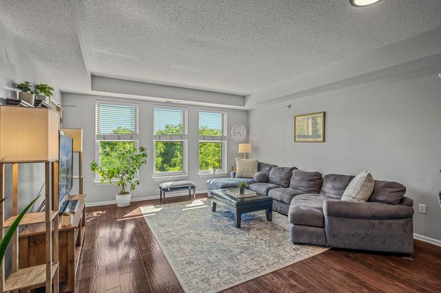 515 N 1st Street 405, Minneapolis, MN 55401