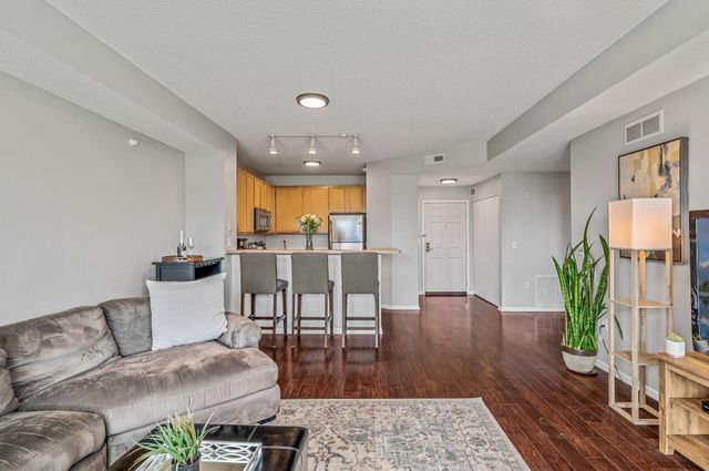 515 N 1st Street 405, Minneapolis, MN 55401