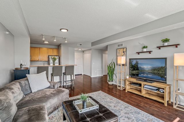 515 N 1st Street 405, Minneapolis, MN 55401