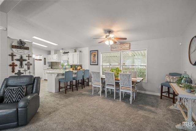 1225 Taft Highway 23, Bakersfield, CA 93307