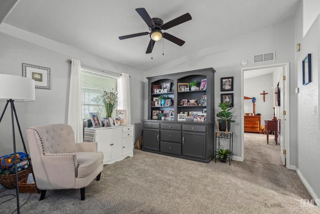1225 Taft Highway 23, Bakersfield, CA 93307