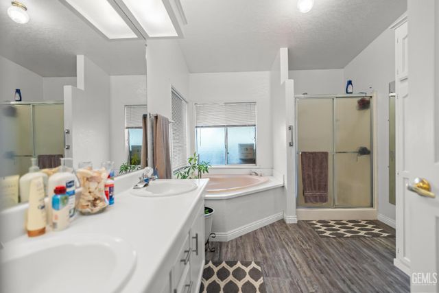 1225 Taft Highway 23, Bakersfield, CA 93307