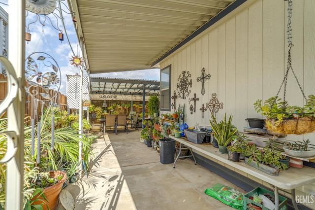 1225 Taft Highway 23, Bakersfield, CA 93307