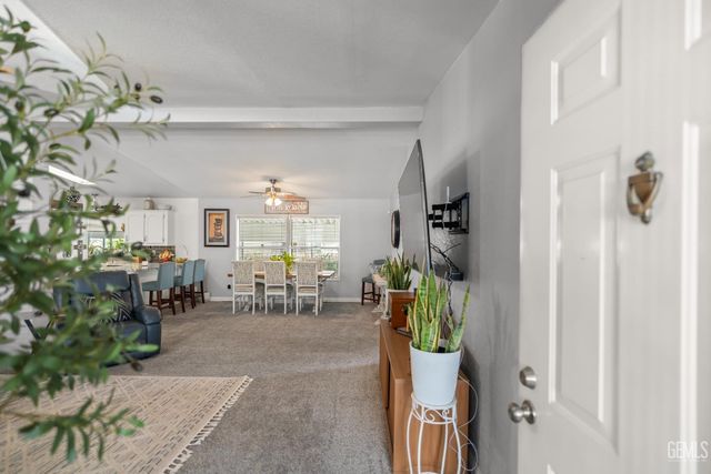 1225 Taft Highway 23, Bakersfield, CA 93307