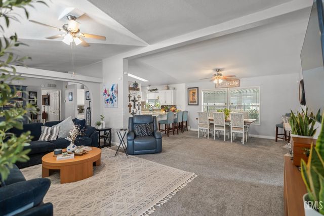 1225 Taft Highway 23, Bakersfield, CA 93307