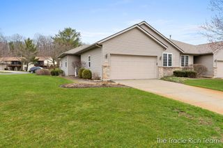 4889 Castle Hill Court Ne, Rockford City, MI 49341